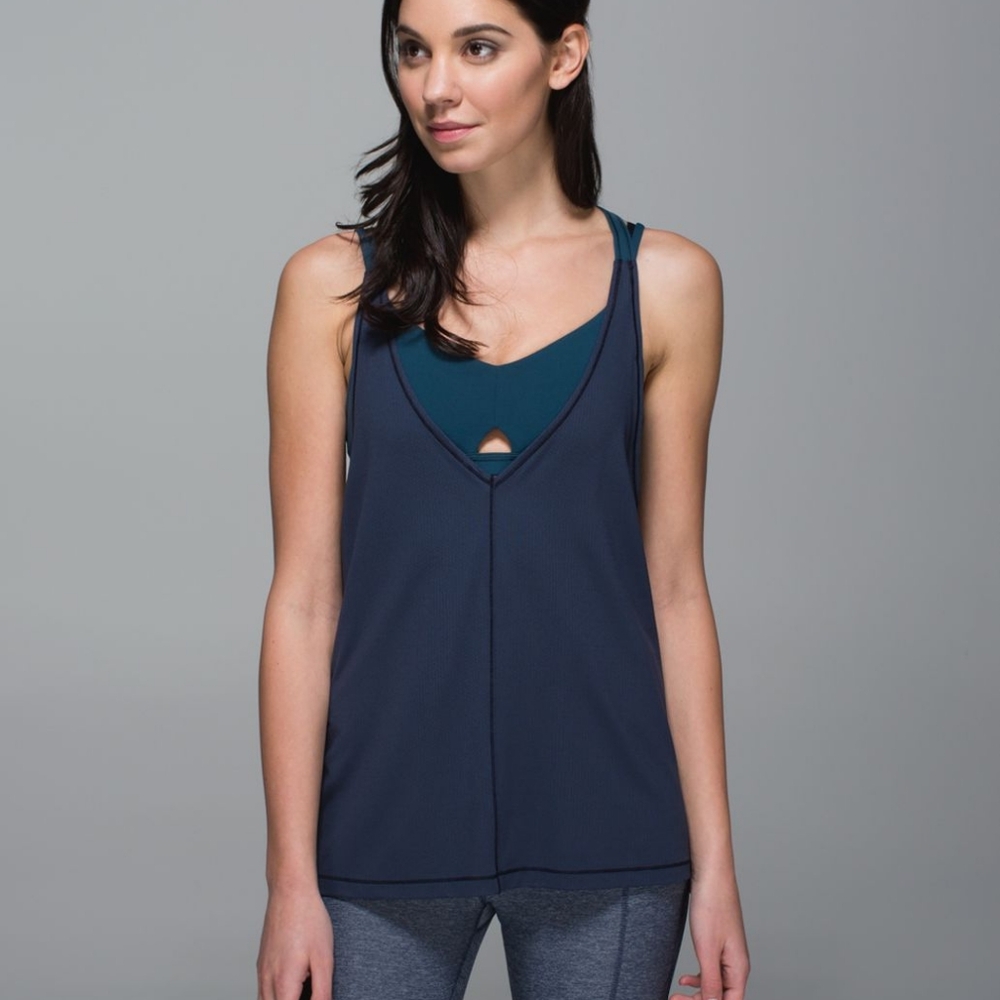 Lululemon The Oneness Tank + Sports Bra - Size 4 - Picture 2 of 9